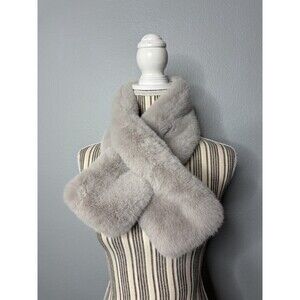 A New Day Faux Fur Pull Through Scarf One Size super soft and great color UNIQUE